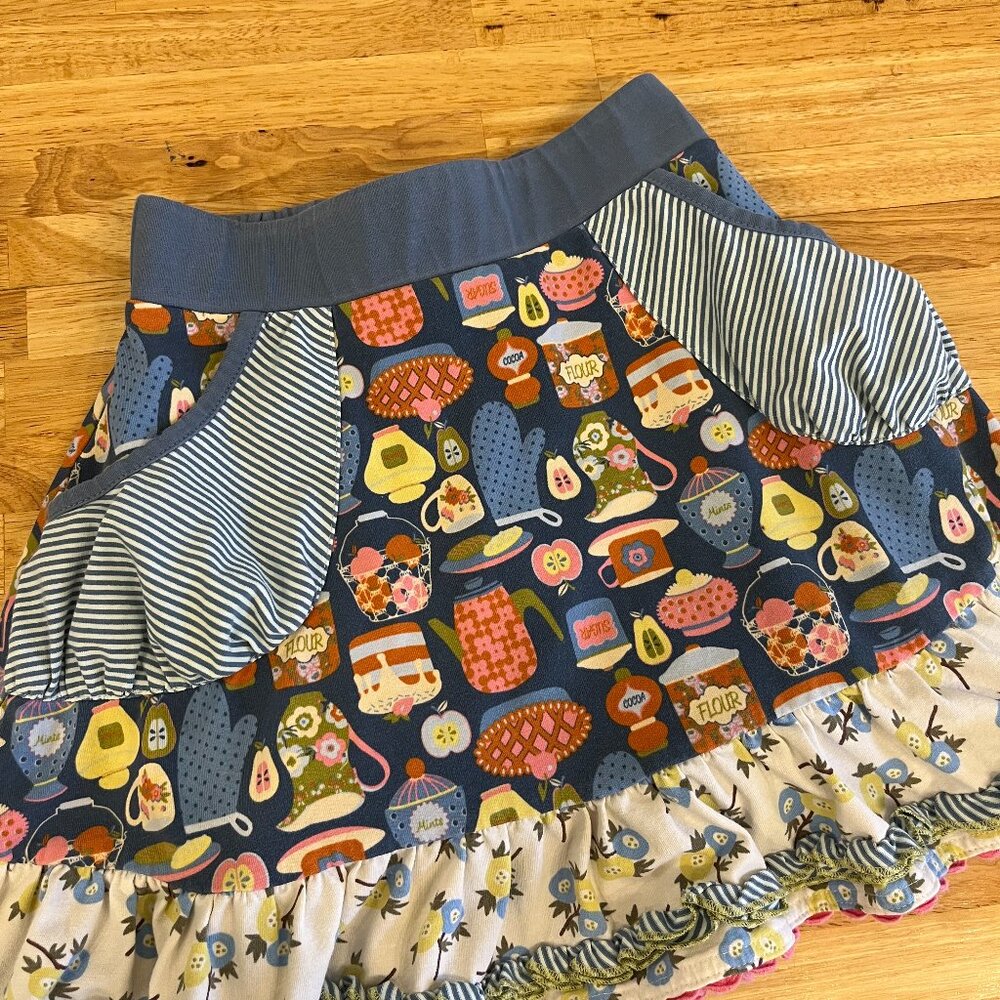 Matilda Jane kitchen print skirt size 8